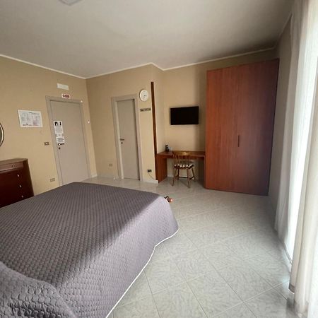Dolci Sogni Bed & Breakfast Mugnano del Cardinale Exterior photo