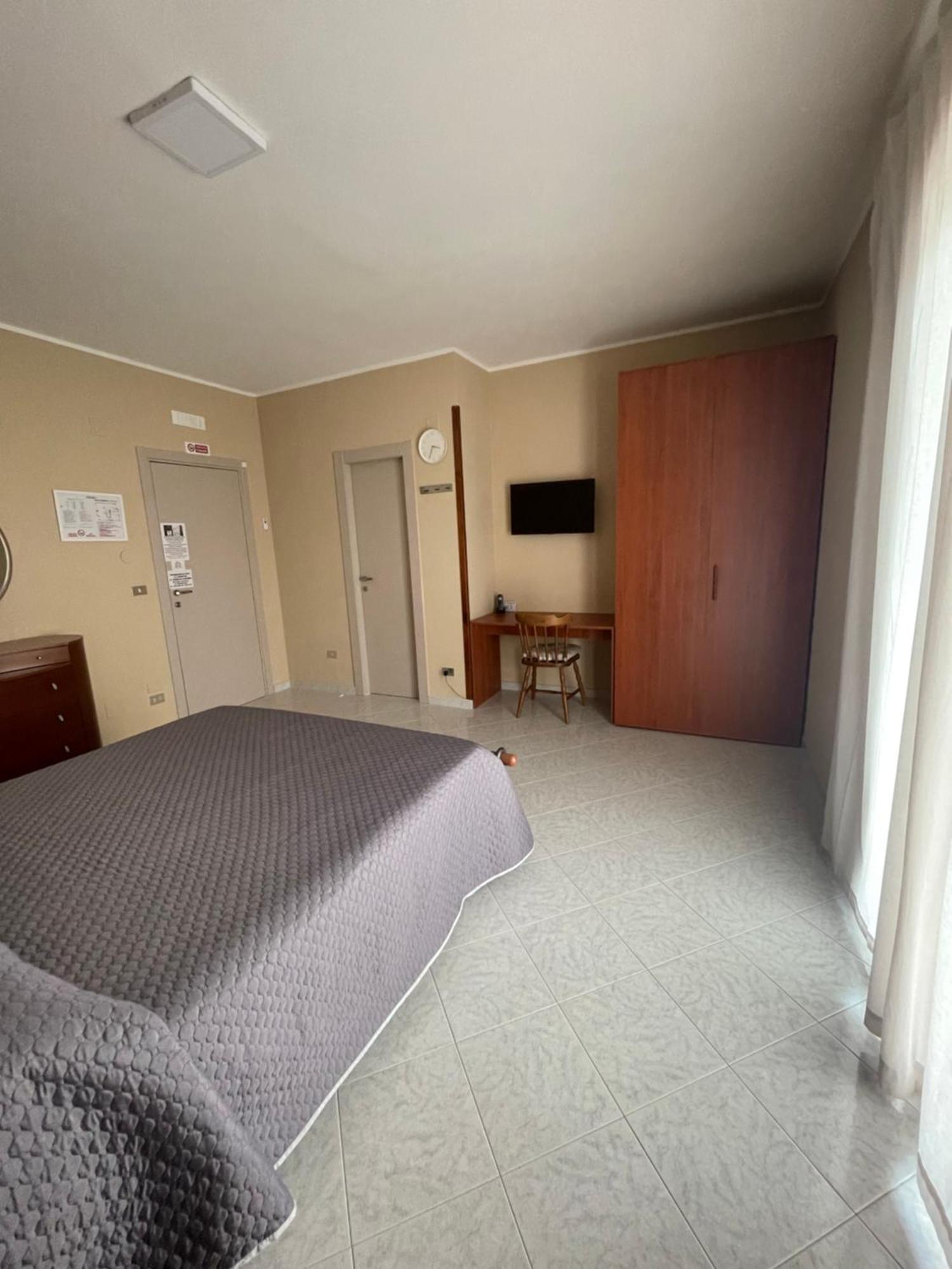 Dolci Sogni Bed & Breakfast Mugnano del Cardinale Exterior photo
